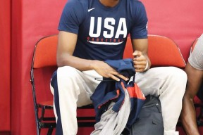 好博体育官网-赛地聚焦：意甲赛后热度飙升，深圳男篮回应争议，气氛紧张，资深球员宣示担当