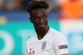 好博体育平台-莱昂纳德投篮训练