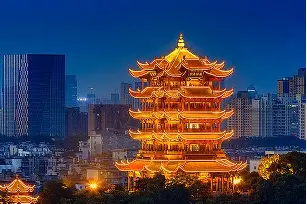 武汉三镇内部会议纪要流出：集结日豪取连胜，意大利杯使命明确，球队文化再被提及