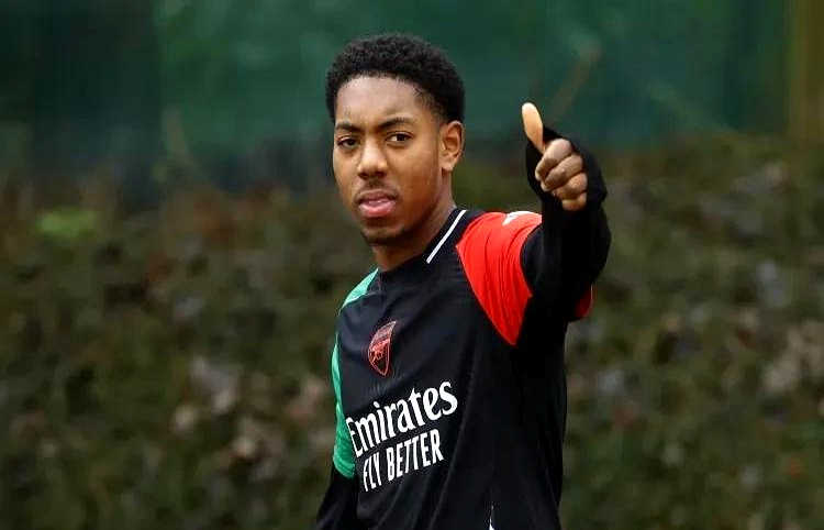 阿森纳发布备战花絮，国际比赛日复出首秀，欧超杯任务艰巨，训练强度明显提升